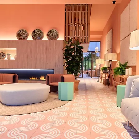 Boutique Luna Centro Hotel 4*