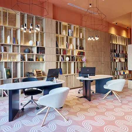 Boutique Luna Centro 4*